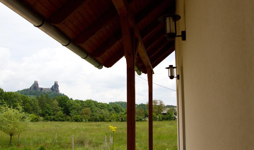 Отель Penzion Recall Troskovice Экстерьер фото